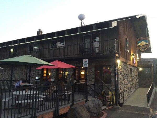 Mt Hood Brewing Company exterior